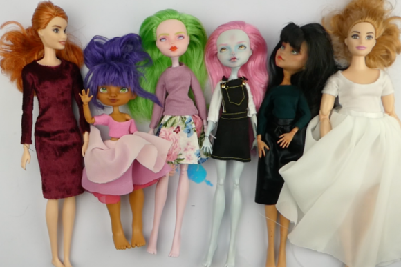 Making an Outfit from a Doll Clothes Pattern: A Creative Journey with Lee of Dollee Mixtures